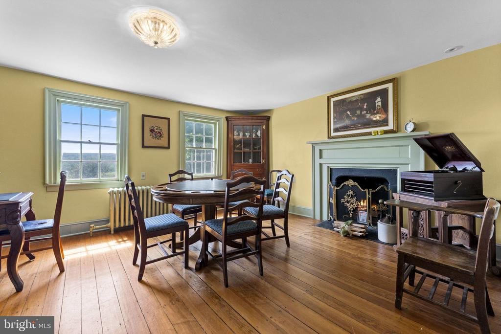 6190 GEORGETOWN RD, BROAD RUN, Virginia 20137, 3 Bedrooms Bedrooms, ,2 BathroomsBathrooms,Residential,6190 GEORGETOWN RD,VAFQ2022410 MLS # VAFQ2022410