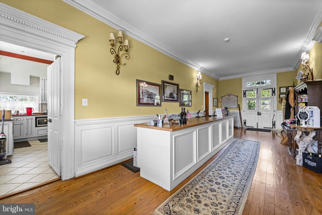 6190 GEORGETOWN RD, BROAD RUN, Virginia 20137, 3 Bedrooms Bedrooms, ,2 BathroomsBathrooms,Residential,6190 GEORGETOWN RD,VAFQ2022410 MLS # VAFQ2022410