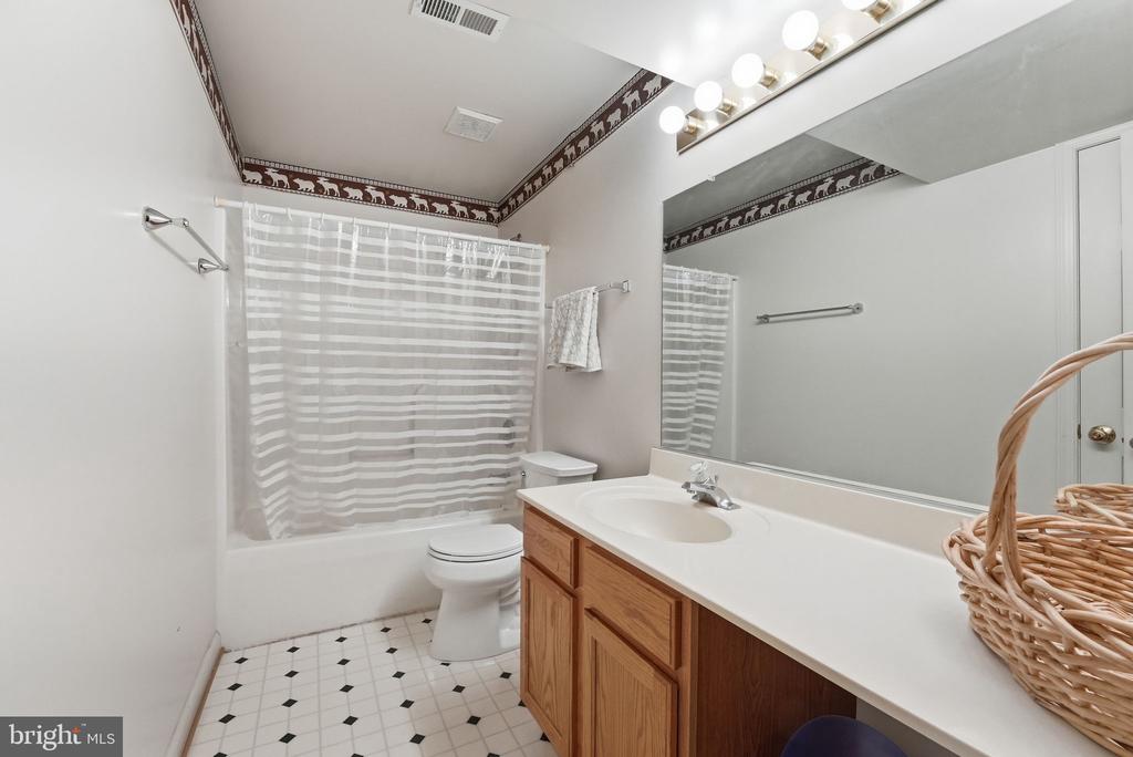 9088 WOODBROOK LN, CULPEPER, Virginia 22701, 4 Bedrooms Bedrooms, ,3 BathroomsBathrooms,Residential,9088 WOODBROOK LN,VACU2014404 MLS # VACU2014404 9088 WOODBROOK LN, CULPEPER, Virginia 22701, 4 Bedrooms Bedrooms, ,3 BathroomsBathrooms,Residential,9088 WOODBROOK LN,VACU2014404 MLS # VACU2014404