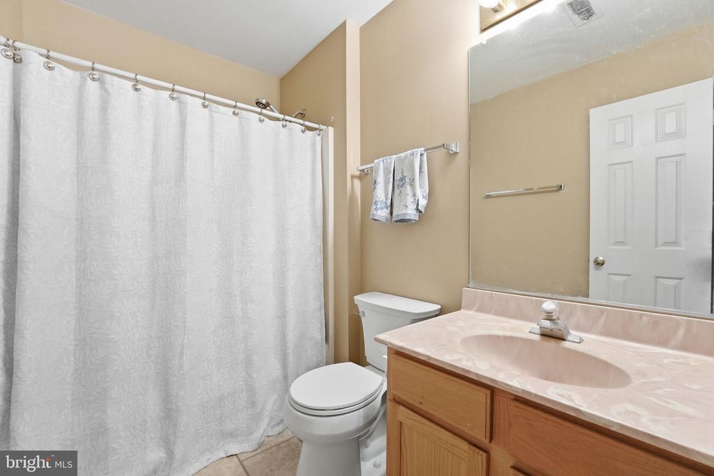 9088 WOODBROOK LN, CULPEPER, Virginia 22701, 4 Bedrooms Bedrooms, ,3 BathroomsBathrooms,Residential,9088 WOODBROOK LN,VACU2014404 MLS # VACU2014404 9088 WOODBROOK LN, CULPEPER, Virginia 22701, 4 Bedrooms Bedrooms, ,3 BathroomsBathrooms,Residential,9088 WOODBROOK LN,VACU2014404 MLS # VACU2014404