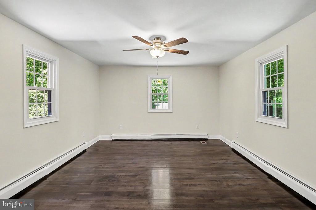 9825 VALLEY PO RD, SPOTSYLVANIA, Virginia 22551, 5 Bedrooms Bedrooms, ,3 BathroomsBathrooms,Residential,9825 VALLEY PO RD,VASP2043740 MLS # VASP2043740