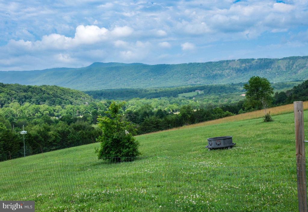 217 SILVER BELL LN, LURAY, Virginia 22835, 6 Bedrooms Bedrooms, ,3 BathroomsBathrooms,Residential,217 SILVER BELL LN,VAPA2006610 MLS # VAPA2006610 217 SILVER BELL LN, LURAY, Virginia 22835, 6 Bedrooms Bedrooms, ,3 BathroomsBathrooms,Residential,217 SILVER BELL LN,VAPA2006610 MLS # VAPA2006610