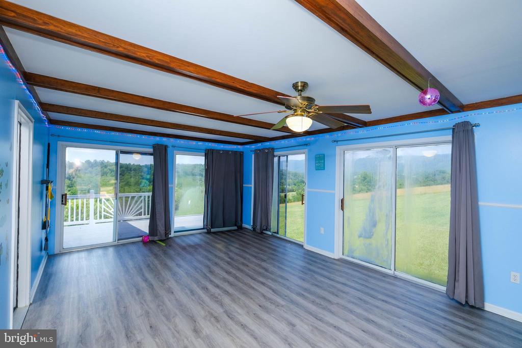 217 SILVER BELL LN, LURAY, Virginia 22835, 6 Bedrooms Bedrooms, ,3 BathroomsBathrooms,Residential,217 SILVER BELL LN,VAPA2006610 MLS # VAPA2006610 217 SILVER BELL LN, LURAY, Virginia 22835, 6 Bedrooms Bedrooms, ,3 BathroomsBathrooms,Residential,217 SILVER BELL LN,VAPA2006610 MLS # VAPA2006610