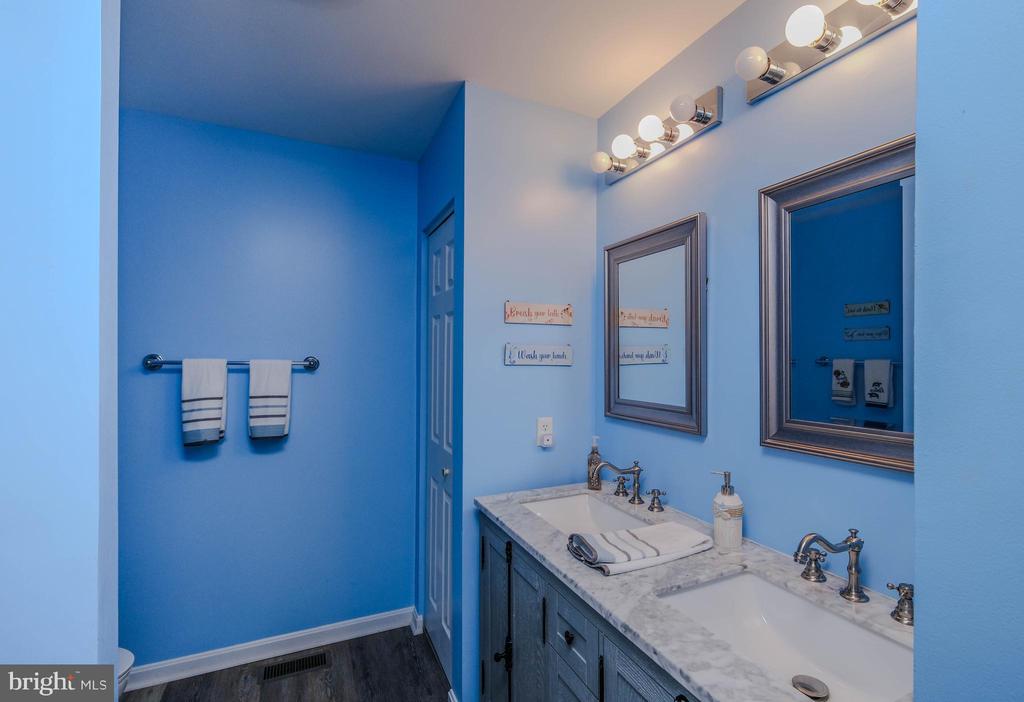 217 SILVER BELL LN, LURAY, Virginia 22835, 6 Bedrooms Bedrooms, ,3 BathroomsBathrooms,Residential,217 SILVER BELL LN,VAPA2006610 MLS # VAPA2006610 217 SILVER BELL LN, LURAY, Virginia 22835, 6 Bedrooms Bedrooms, ,3 BathroomsBathrooms,Residential,217 SILVER BELL LN,VAPA2006610 MLS # VAPA2006610