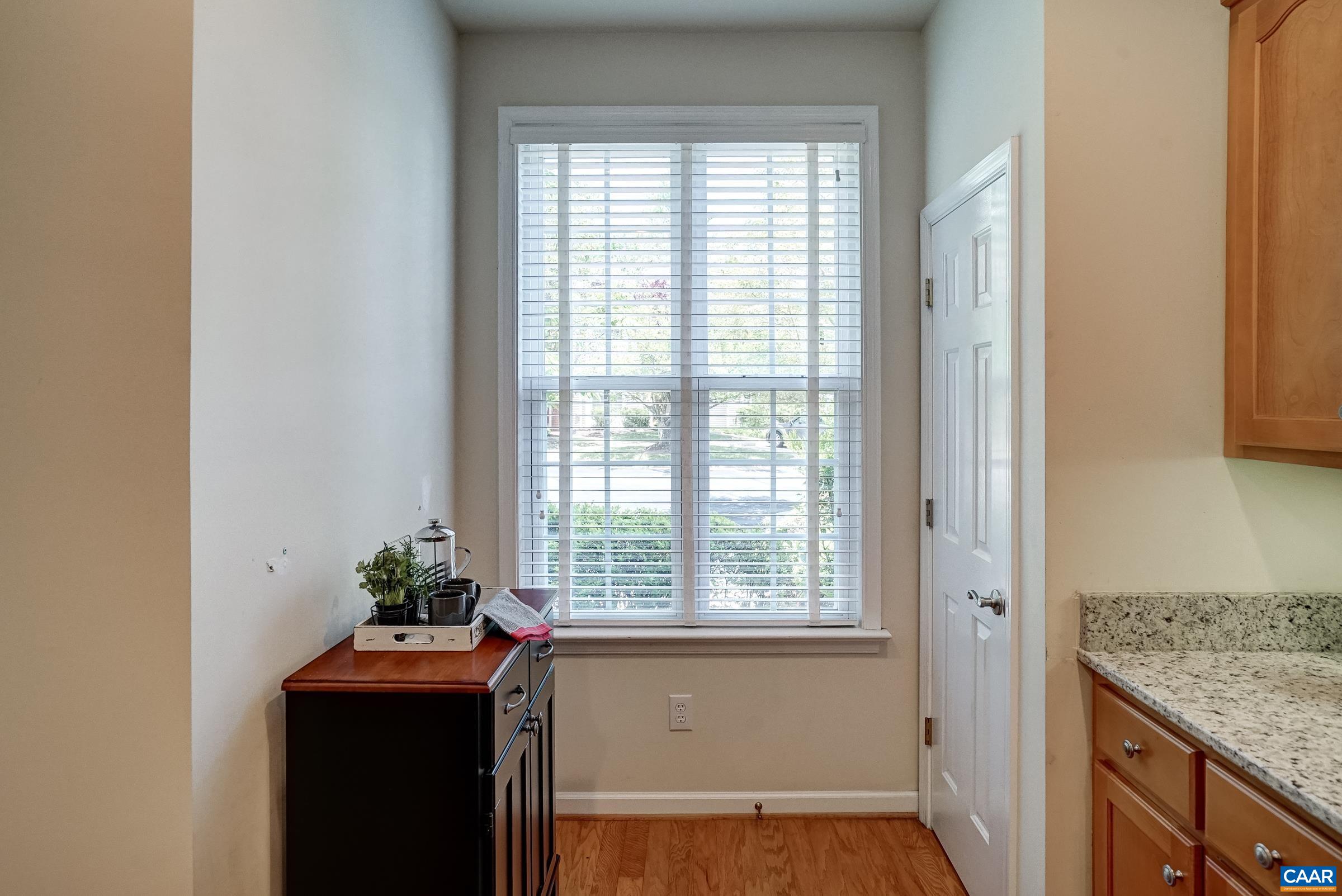 Space for a breakfast area. Space for a breakfast area.
