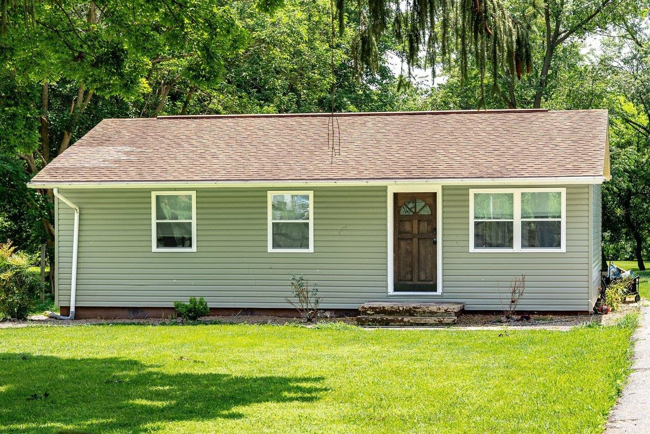 15524 EVERGREEN VALLEY RD, TIMBERVILLE, Virginia 22853, 3 Bedrooms Bedrooms, ,1 BathroomBathrooms,Residential,15524 EVERGREEN VALLEY RD,679342 MLS # 679342 15524 EVERGREEN VALLEY RD, TIMBERVILLE, Virginia 22853, 3 Bedrooms Bedrooms, ,1 BathroomBathrooms,Residential,15524 EVERGREEN VALLEY RD,679342 MLS # 679342