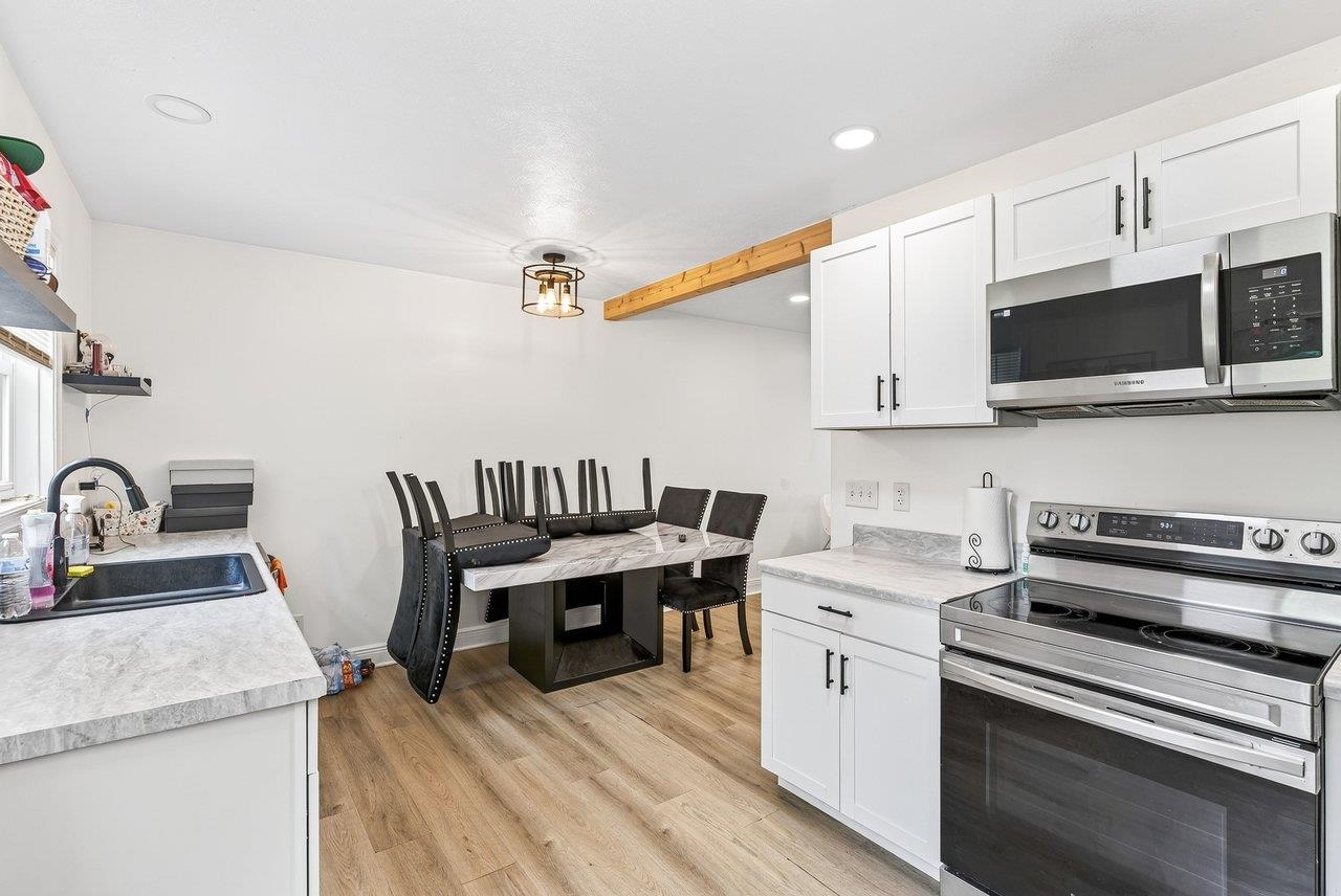 15524 EVERGREEN VALLEY RD, TIMBERVILLE, Virginia 22853, 3 Bedrooms Bedrooms, ,1 BathroomBathrooms,Residential,15524 EVERGREEN VALLEY RD,679342 MLS # 679342 15524 EVERGREEN VALLEY RD, TIMBERVILLE, Virginia 22853, 3 Bedrooms Bedrooms, ,1 BathroomBathrooms,Residential,15524 EVERGREEN VALLEY RD,679342 MLS # 679342