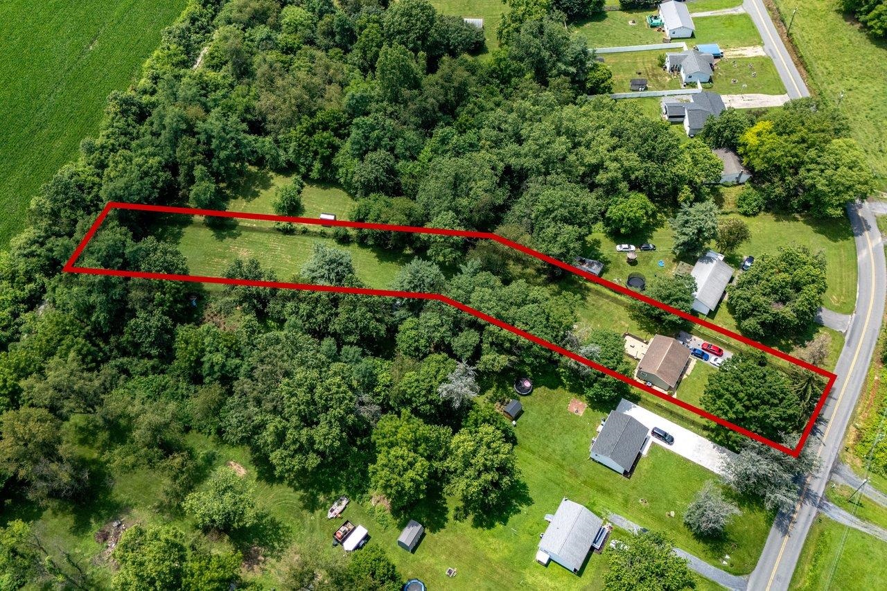 15524 EVERGREEN VALLEY RD, TIMBERVILLE, Virginia 22853, 3 Bedrooms Bedrooms, ,1 BathroomBathrooms,Residential,15524 EVERGREEN VALLEY RD,679342 MLS # 679342 15524 EVERGREEN VALLEY RD, TIMBERVILLE, Virginia 22853, 3 Bedrooms Bedrooms, ,1 BathroomBathrooms,Residential,15524 EVERGREEN VALLEY RD,679342 MLS # 679342