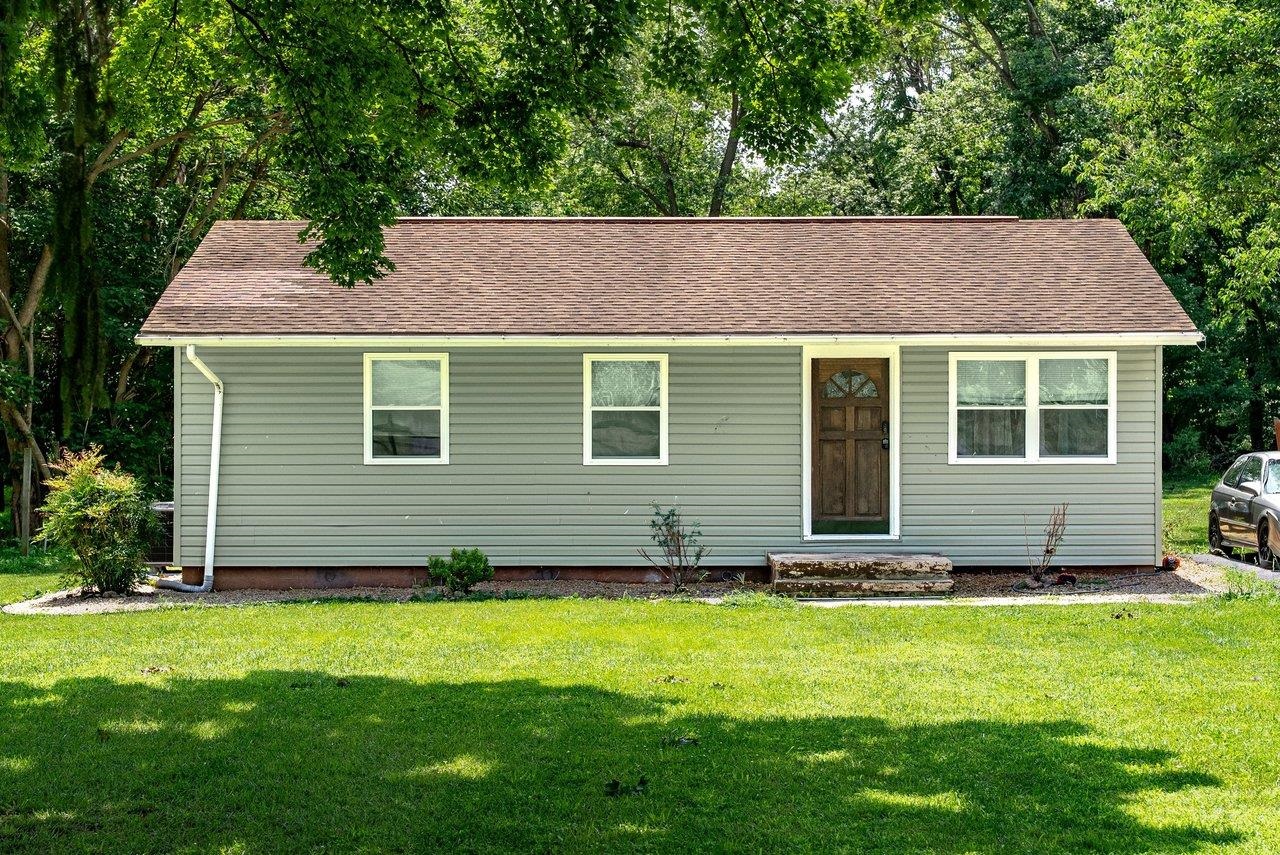 15524 EVERGREEN VALLEY RD, TIMBERVILLE, Virginia 22853, 3 Bedrooms Bedrooms, ,1 BathroomBathrooms,Residential,15524 EVERGREEN VALLEY RD,679342 MLS # 679342 15524 EVERGREEN VALLEY RD, TIMBERVILLE, Virginia 22853, 3 Bedrooms Bedrooms, ,1 BathroomBathrooms,Residential,15524 EVERGREEN VALLEY RD,679342 MLS # 679342