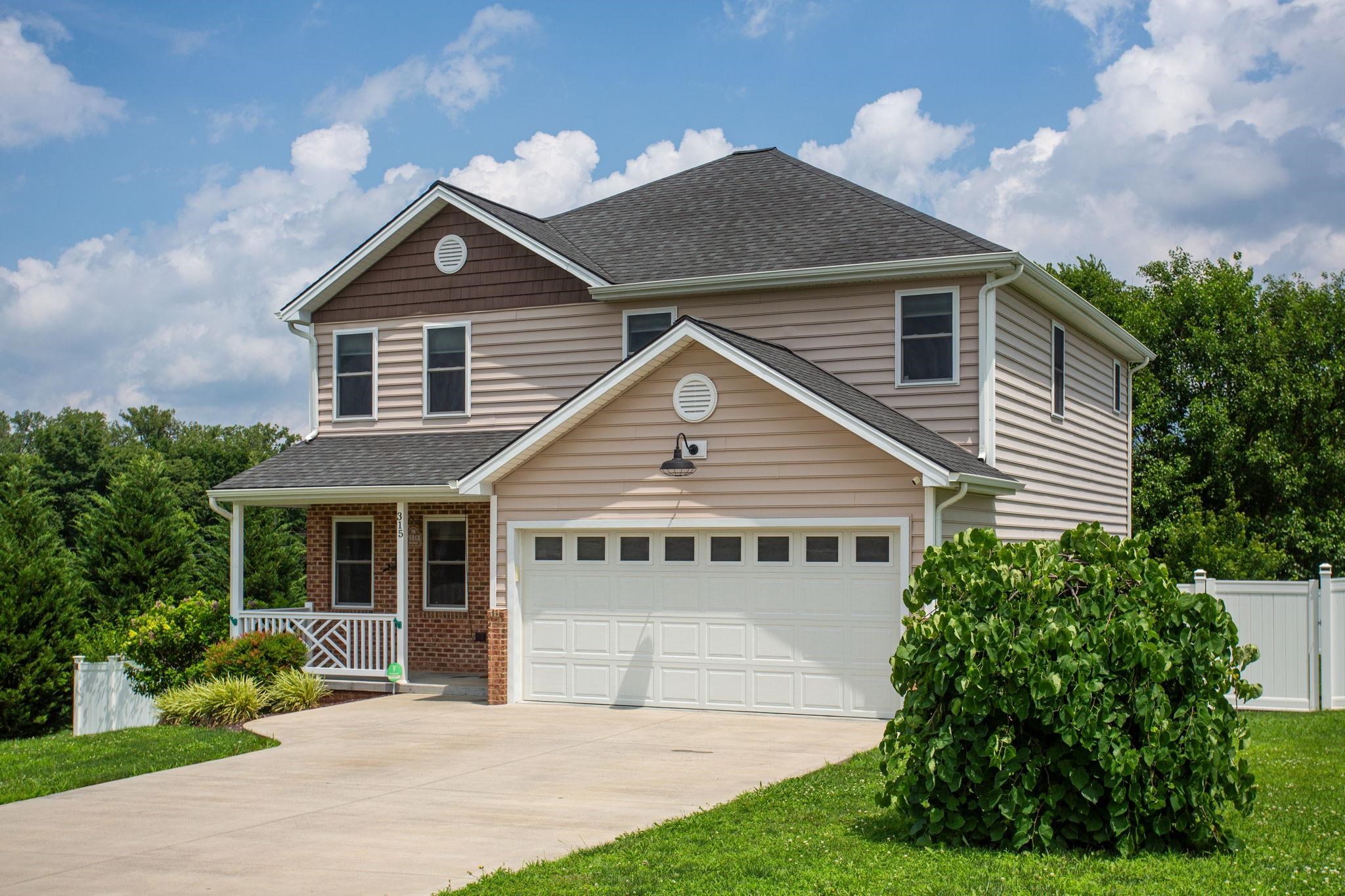 315 RUSTIC AVE, BROADWAY, Virginia 22815, 4 Bedrooms Bedrooms, ,2 BathroomsBathrooms,Residential,315 RUSTIC AVE,679343 MLS # 679343 315 RUSTIC AVE, BROADWAY, Virginia 22815, 4 Bedrooms Bedrooms, ,2 BathroomsBathrooms,Residential,315 RUSTIC AVE,679343 MLS # 679343