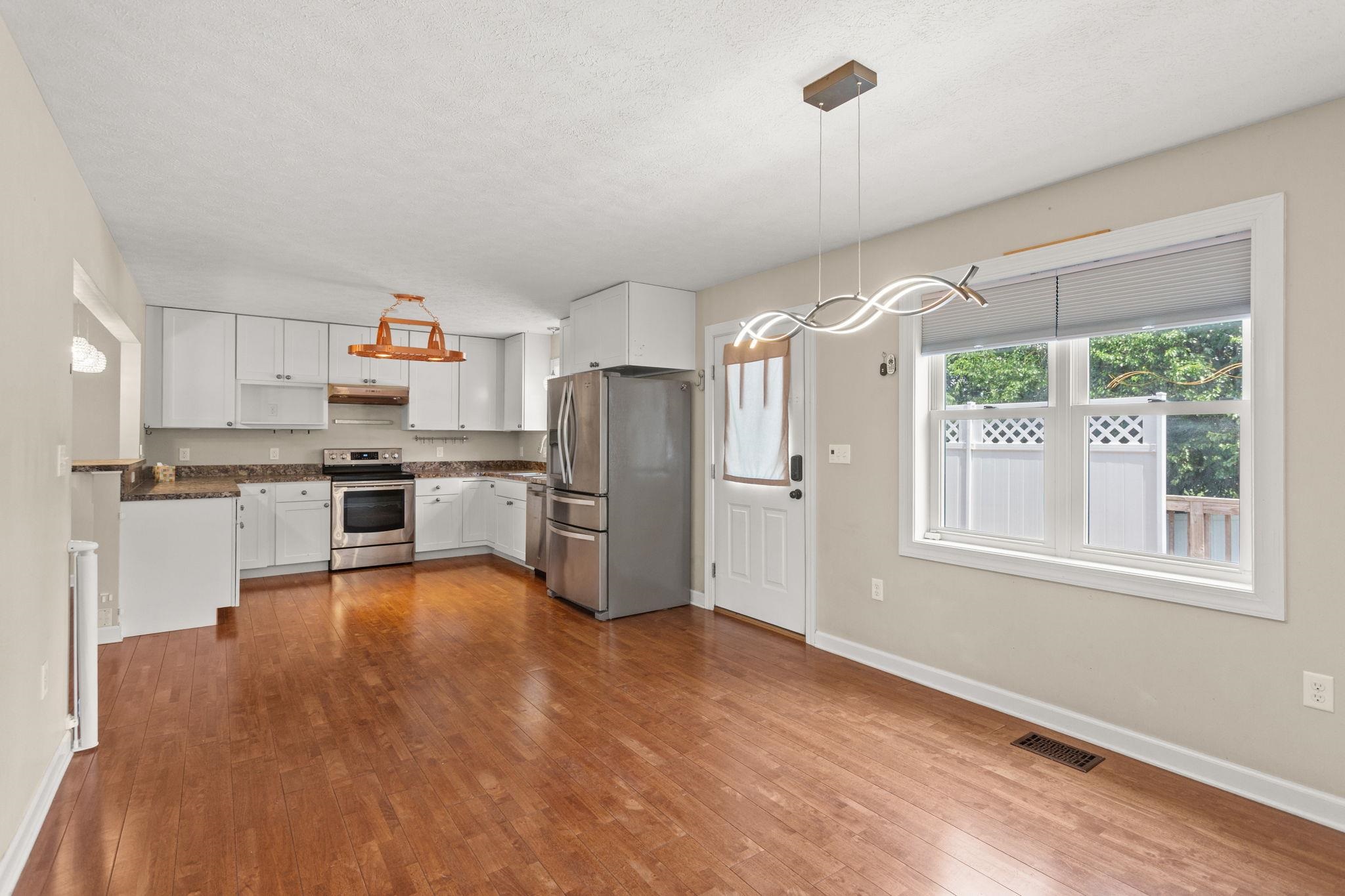 315 RUSTIC AVE, BROADWAY, Virginia 22815, 4 Bedrooms Bedrooms, ,2 BathroomsBathrooms,Residential,315 RUSTIC AVE,679343 MLS # 679343 315 RUSTIC AVE, BROADWAY, Virginia 22815, 4 Bedrooms Bedrooms, ,2 BathroomsBathrooms,Residential,315 RUSTIC AVE,679343 MLS # 679343