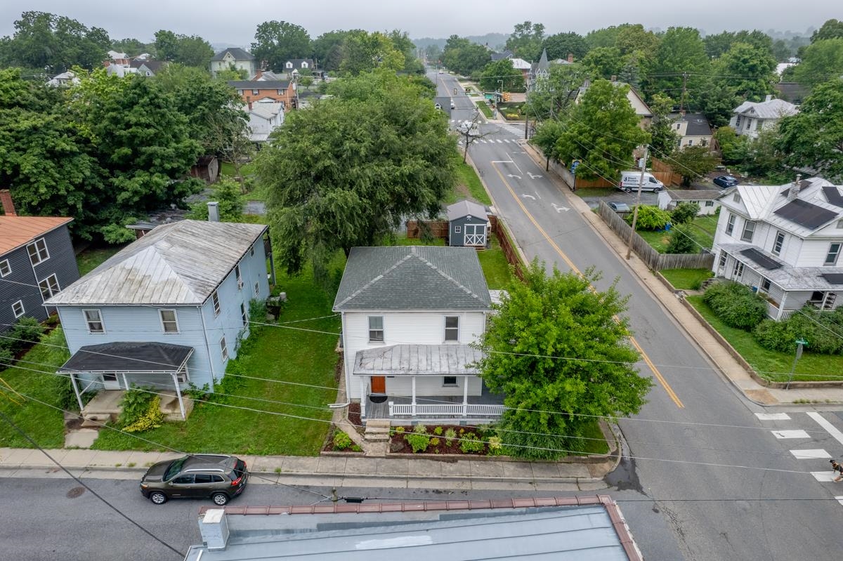 383 COLLICELLO ST, HARRISONBURG, Virginia 22802, 4 Bedrooms Bedrooms, ,2 BathroomsBathrooms,Residential,383 COLLICELLO ST,679346 MLS # 679346