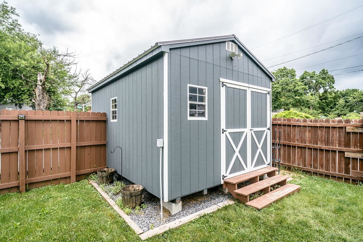 383 COLLICELLO ST, HARRISONBURG, Virginia 22802, 4 Bedrooms Bedrooms, ,2 BathroomsBathrooms,Residential,383 COLLICELLO ST,679346 MLS # 679346