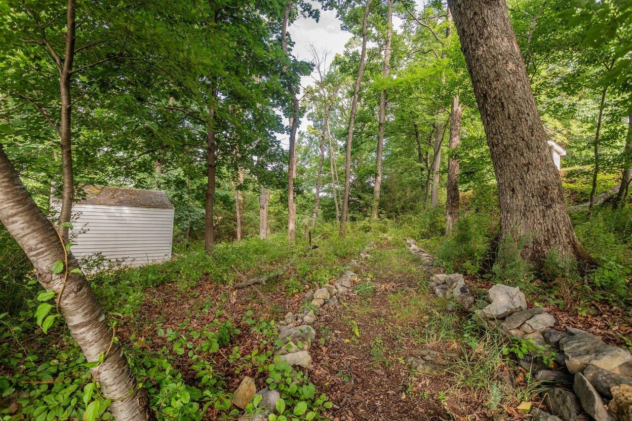 585 HILLTOP DR, STAUNTON, Virginia 24401, 5 Bedrooms Bedrooms, ,2 BathroomsBathrooms,Residential,585 HILLTOP DR,679350 MLS # 679350 585 HILLTOP DR, STAUNTON, Virginia 24401, 5 Bedrooms Bedrooms, ,2 BathroomsBathrooms,Residential,585 HILLTOP DR,679350 MLS # 679350