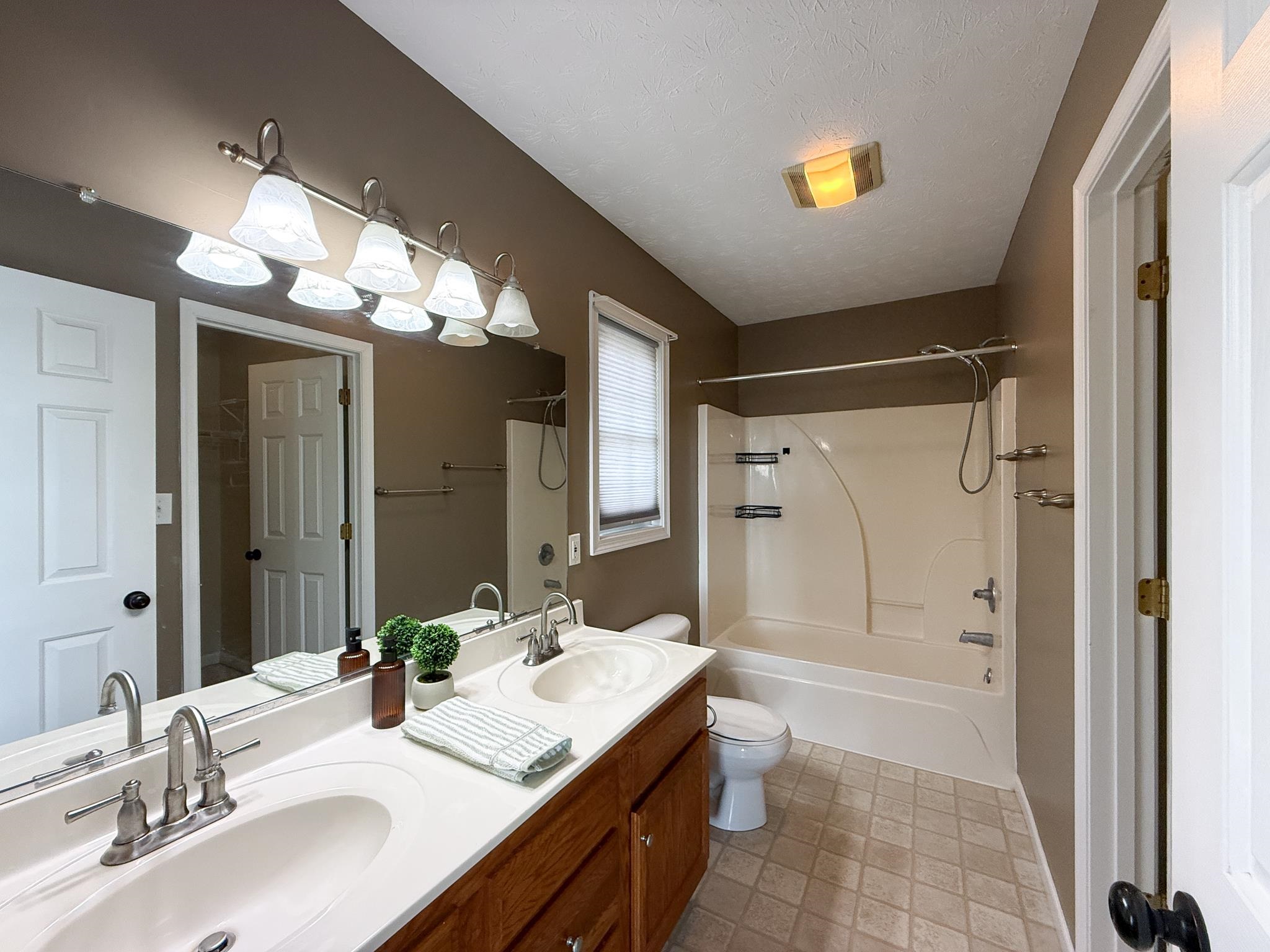 121 SUGAR MILL LN, WEYERS CAVE, Virginia 24486, 5 Bedrooms Bedrooms, ,3 BathroomsBathrooms,Residential,121 SUGAR MILL LN,679359 MLS # 679359 121 SUGAR MILL LN, WEYERS CAVE, Virginia 24486, 5 Bedrooms Bedrooms, ,3 BathroomsBathrooms,Residential,121 SUGAR MILL LN,679359 MLS # 679359