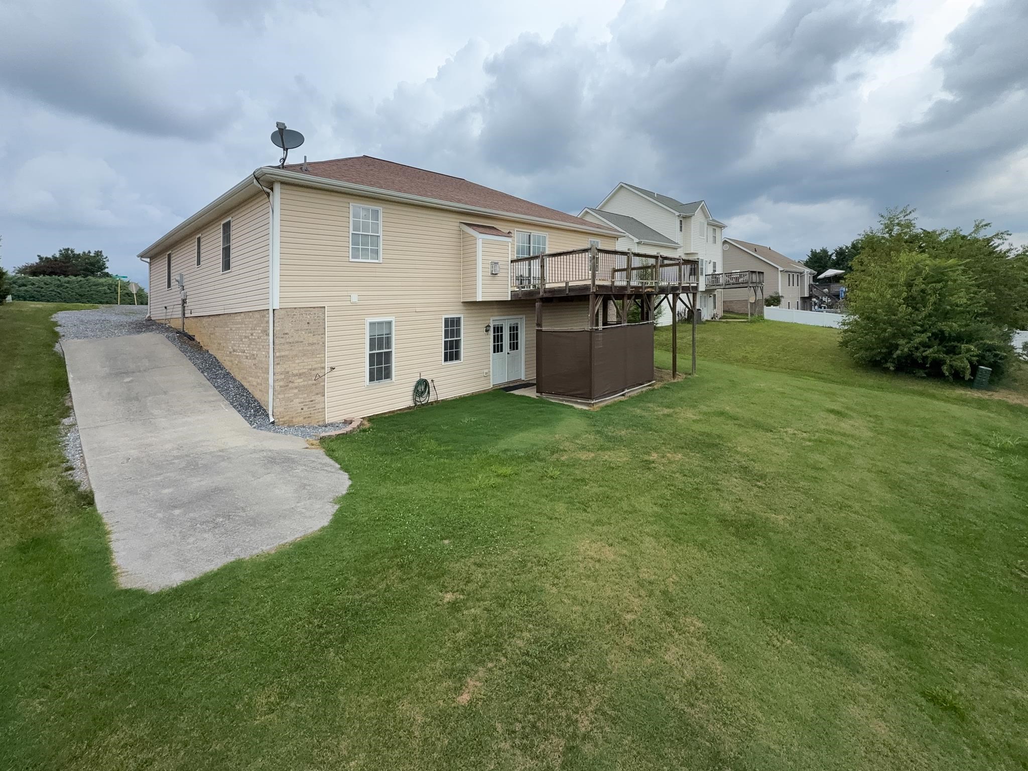 121 SUGAR MILL LN, WEYERS CAVE, Virginia 24486, 5 Bedrooms Bedrooms, ,3 BathroomsBathrooms,Residential,121 SUGAR MILL LN,679359 MLS # 679359 121 SUGAR MILL LN, WEYERS CAVE, Virginia 24486, 5 Bedrooms Bedrooms, ,3 BathroomsBathrooms,Residential,121 SUGAR MILL LN,679359 MLS # 679359