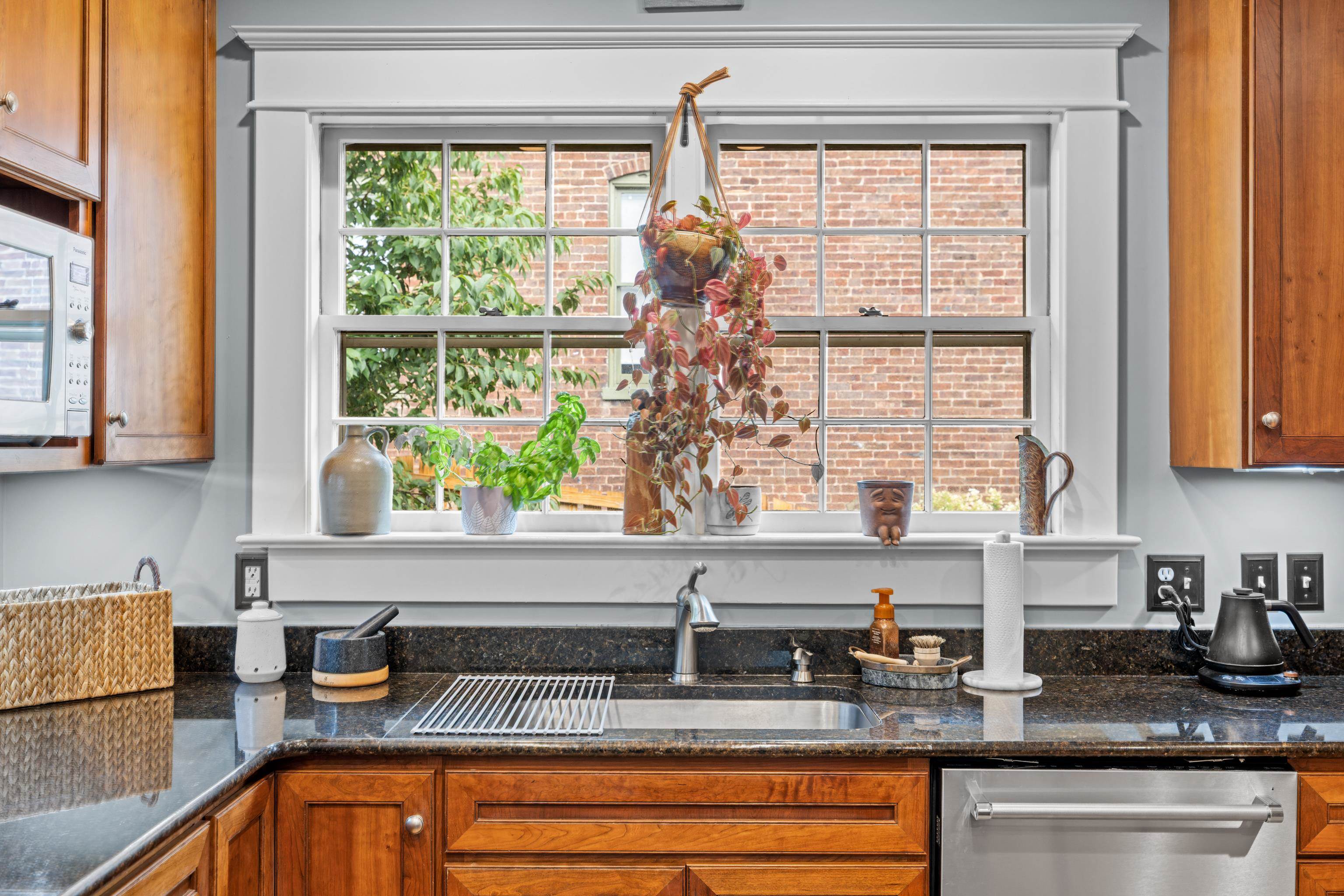 325 N NEW ST, STAUNTON, Virginia 24401, 4 Bedrooms Bedrooms, ,2 BathroomsBathrooms,Residential,325 N NEW ST,679361 MLS # 679361 325 N NEW ST, STAUNTON, Virginia 24401, 4 Bedrooms Bedrooms, ,2 BathroomsBathrooms,Residential,325 N NEW ST,679361 MLS # 679361