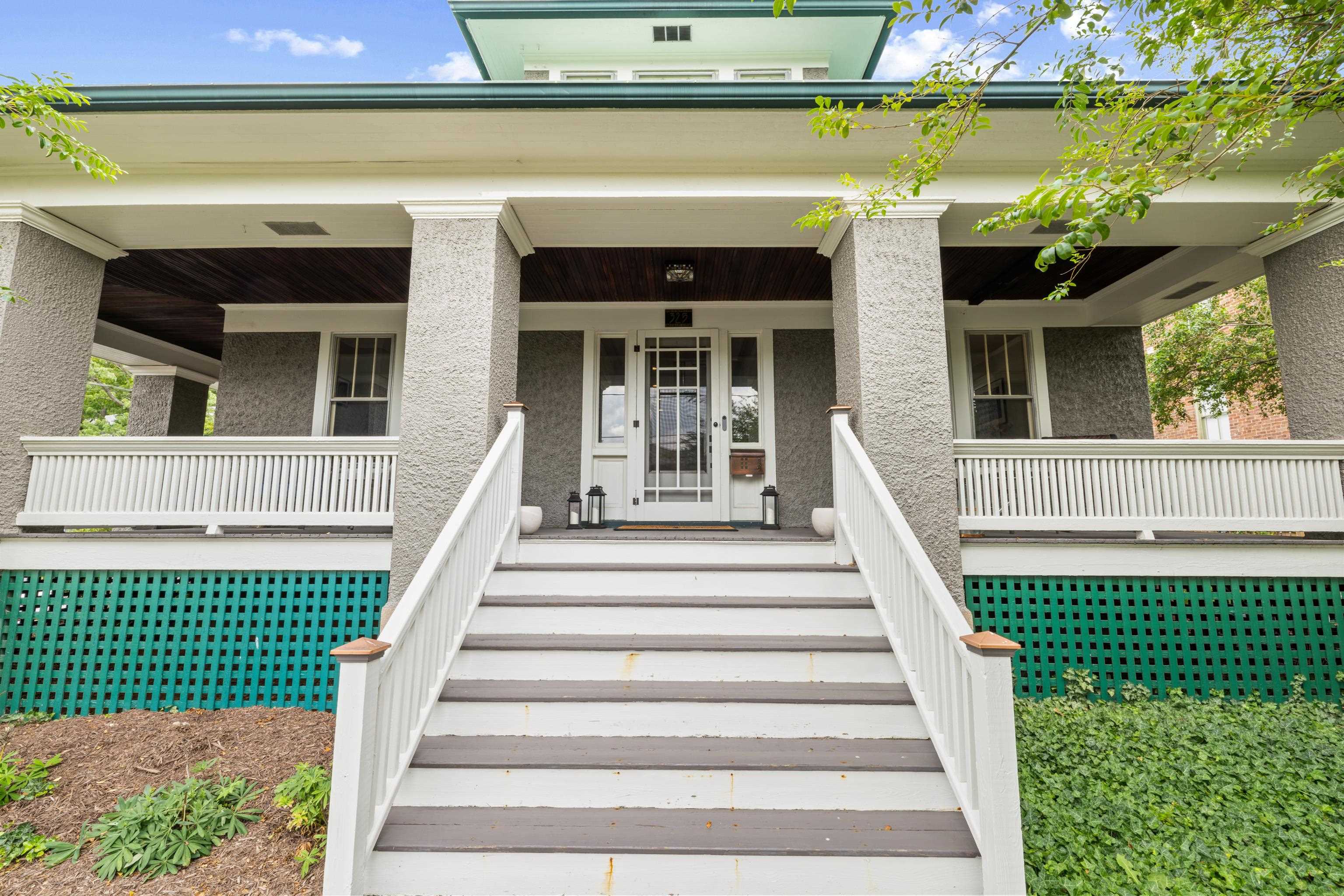 325 N NEW ST, STAUNTON, Virginia 24401, 4 Bedrooms Bedrooms, ,2 BathroomsBathrooms,Residential,325 N NEW ST,679361 MLS # 679361 325 N NEW ST, STAUNTON, Virginia 24401, 4 Bedrooms Bedrooms, ,2 BathroomsBathrooms,Residential,325 N NEW ST,679361 MLS # 679361