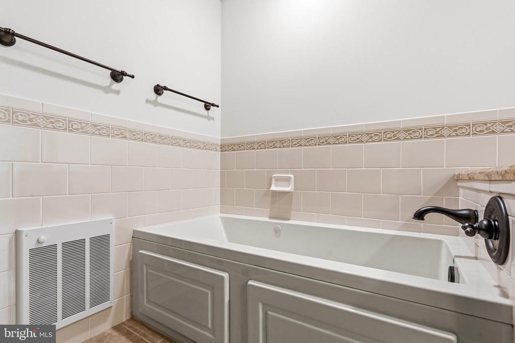 9808 TIMBER HTS, MARSHALL, Virginia 20115, 4 Bedrooms Bedrooms, ,3 BathroomsBathrooms,Residential,9808 TIMBER HTS,VAFQ2022790 MLS # VAFQ2022790 9808 TIMBER HTS, MARSHALL, Virginia 20115, 4 Bedrooms Bedrooms, ,3 BathroomsBathrooms,Residential,9808 TIMBER HTS,VAFQ2022790 MLS # VAFQ2022790