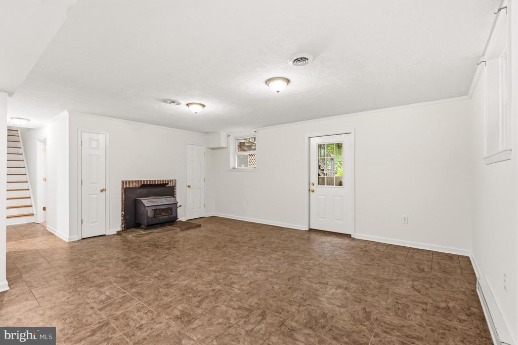 9808 TIMBER HTS, MARSHALL, Virginia 20115, 4 Bedrooms Bedrooms, ,3 BathroomsBathrooms,Residential,9808 TIMBER HTS,VAFQ2022790 MLS # VAFQ2022790 9808 TIMBER HTS, MARSHALL, Virginia 20115, 4 Bedrooms Bedrooms, ,3 BathroomsBathrooms,Residential,9808 TIMBER HTS,VAFQ2022790 MLS # VAFQ2022790