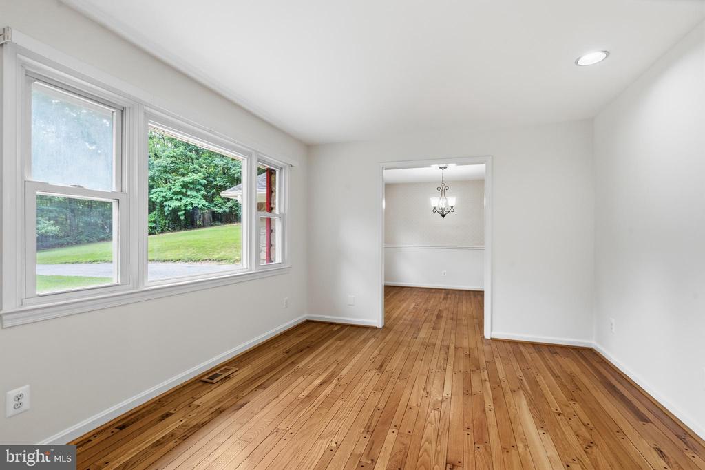 9808 TIMBER HTS, MARSHALL, Virginia 20115, 4 Bedrooms Bedrooms, ,3 BathroomsBathrooms,Residential,9808 TIMBER HTS,VAFQ2022790 MLS # VAFQ2022790 9808 TIMBER HTS, MARSHALL, Virginia 20115, 4 Bedrooms Bedrooms, ,3 BathroomsBathrooms,Residential,9808 TIMBER HTS,VAFQ2022790 MLS # VAFQ2022790