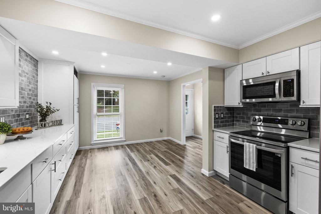 210 LEEDS CT E, WARRENTON, Virginia 20186, 3 Bedrooms Bedrooms, ,2 BathroomsBathrooms,Residential,210 LEEDS CT E,VAFQ2022878 MLS # VAFQ2022878