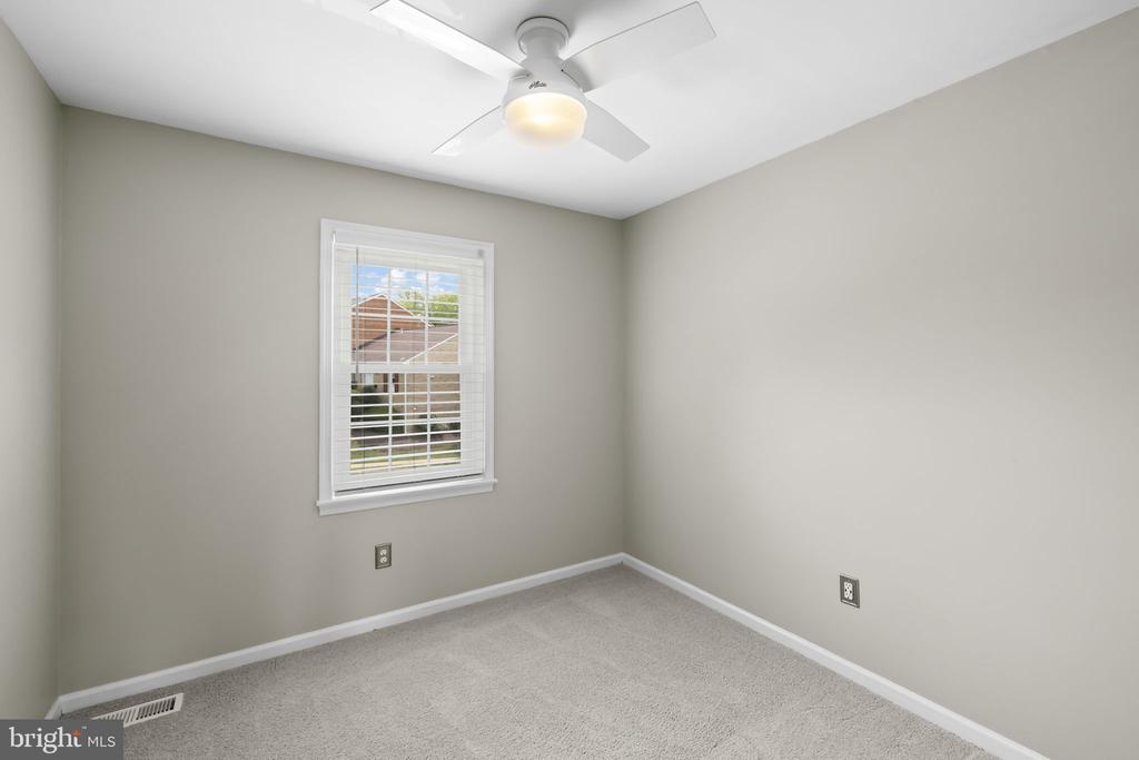 210 LEEDS CT E, WARRENTON, Virginia 20186, 3 Bedrooms Bedrooms, ,2 BathroomsBathrooms,Residential,210 LEEDS CT E,VAFQ2022878 MLS # VAFQ2022878