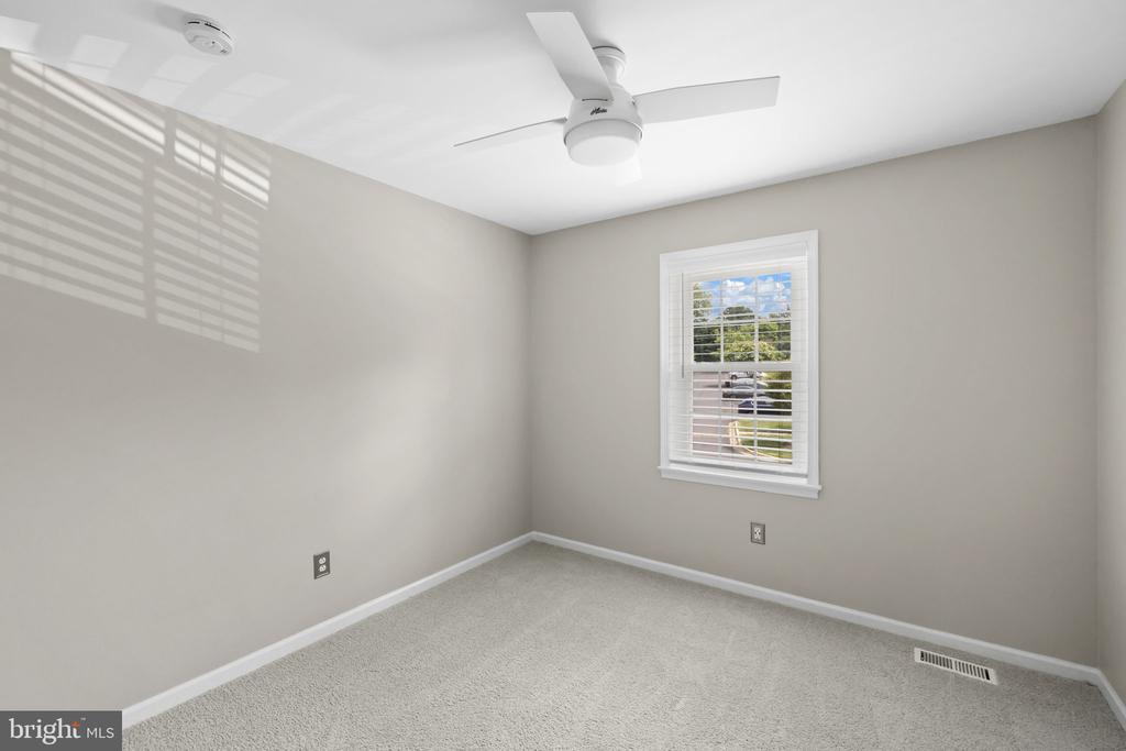 210 LEEDS CT E, WARRENTON, Virginia 20186, 3 Bedrooms Bedrooms, ,2 BathroomsBathrooms,Residential,210 LEEDS CT E,VAFQ2022878 MLS # VAFQ2022878