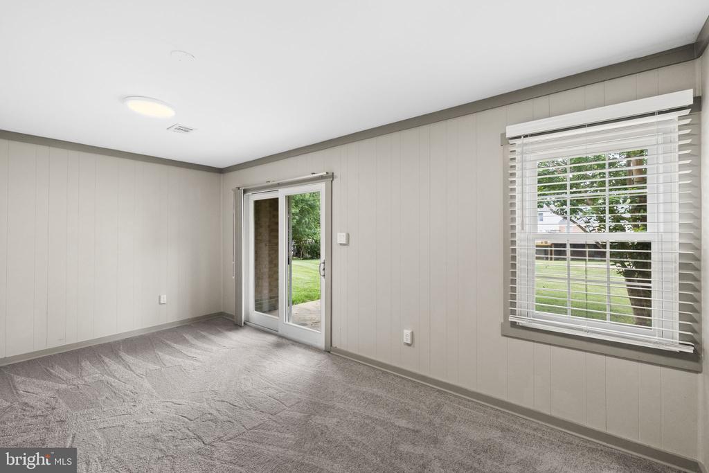 210 LEEDS CT E, WARRENTON, Virginia 20186, 3 Bedrooms Bedrooms, ,2 BathroomsBathrooms,Residential,210 LEEDS CT E,VAFQ2022878 MLS # VAFQ2022878