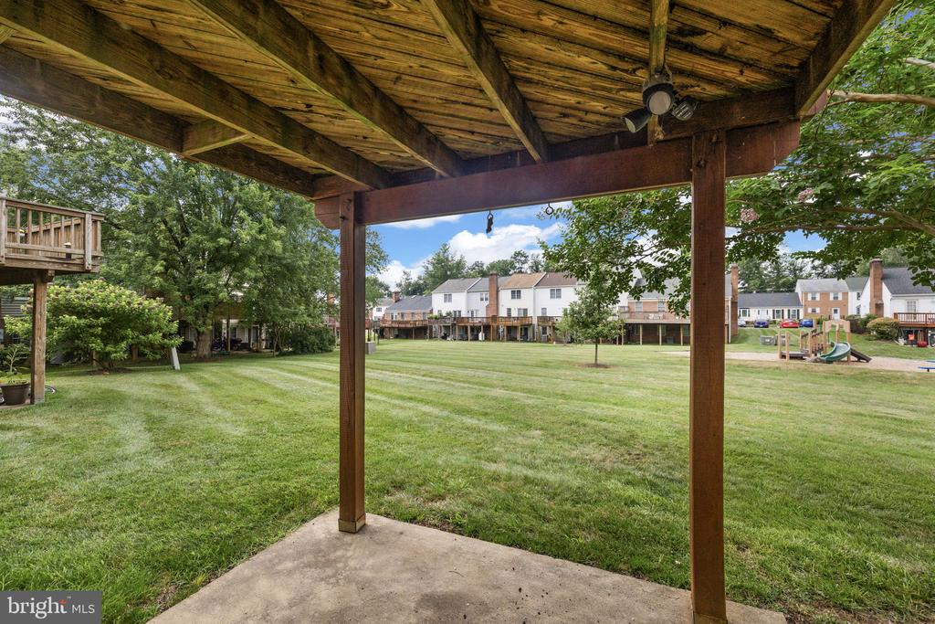 210 LEEDS CT E, WARRENTON, Virginia 20186, 3 Bedrooms Bedrooms, ,2 BathroomsBathrooms,Residential,210 LEEDS CT E,VAFQ2022878 MLS # VAFQ2022878