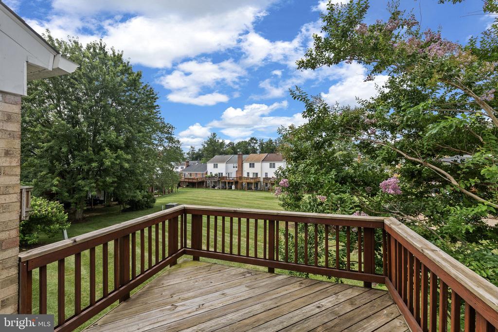 210 LEEDS CT E, WARRENTON, Virginia 20186, 3 Bedrooms Bedrooms, ,2 BathroomsBathrooms,Residential,210 LEEDS CT E,VAFQ2022878 MLS # VAFQ2022878