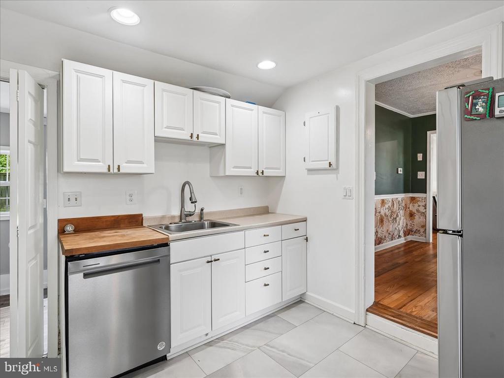 4247 WARREN ST, MARSHALL, Virginia 20115, 3 Bedrooms Bedrooms, ,2 BathroomsBathrooms,Residential,4247 WARREN ST,VAFQ2022888 MLS # VAFQ2022888 4247 WARREN ST, MARSHALL, Virginia 20115, 3 Bedrooms Bedrooms, ,2 BathroomsBathrooms,Residential,4247 WARREN ST,VAFQ2022888 MLS # VAFQ2022888