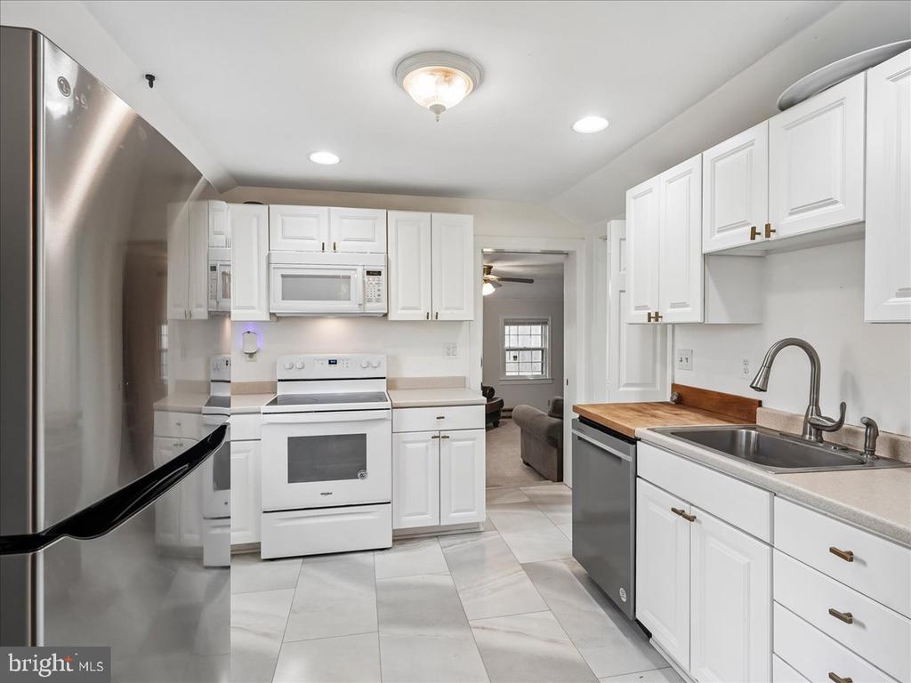 4247 WARREN ST, MARSHALL, Virginia 20115, 3 Bedrooms Bedrooms, ,2 BathroomsBathrooms,Residential,4247 WARREN ST,VAFQ2022888 MLS # VAFQ2022888 4247 WARREN ST, MARSHALL, Virginia 20115, 3 Bedrooms Bedrooms, ,2 BathroomsBathrooms,Residential,4247 WARREN ST,VAFQ2022888 MLS # VAFQ2022888