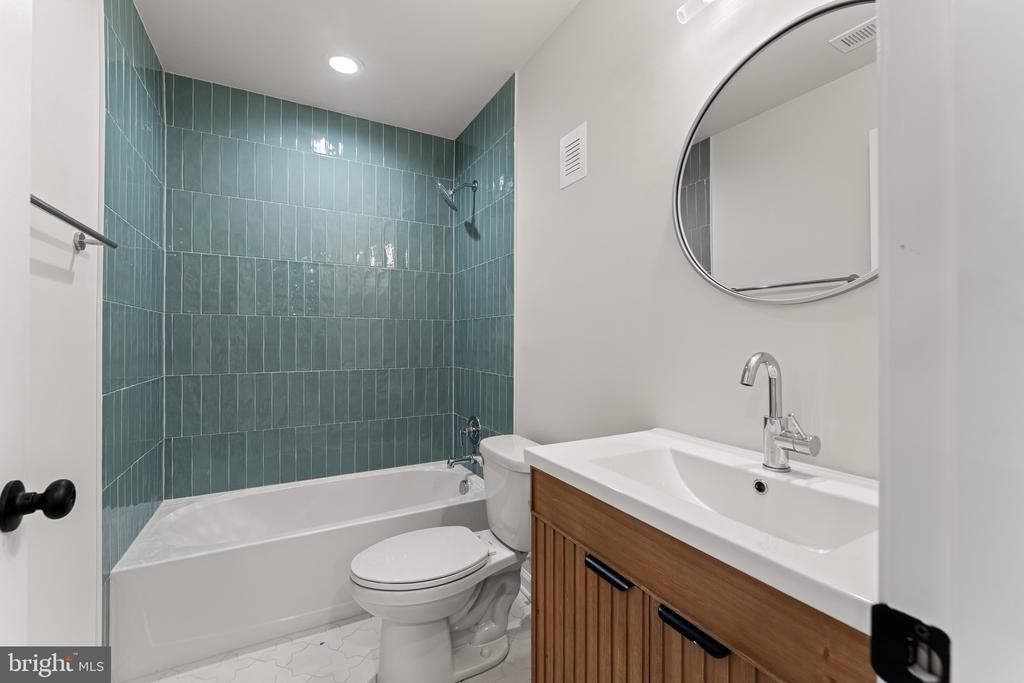 15361 RIDGE RD, GORDONSVILLE, Virginia 22942, 5 Bedrooms Bedrooms, ,4 BathroomsBathrooms,Residential,15361 RIDGE RD,VAOR2014648 MLS # VAOR2014648