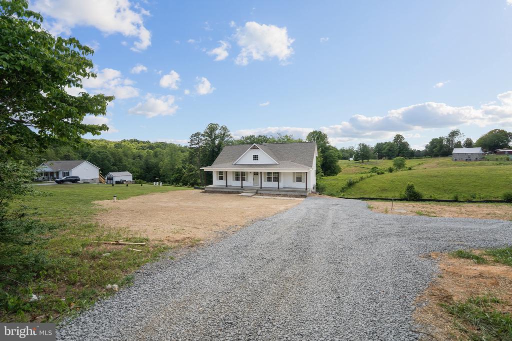 15361 RIDGE RD, GORDONSVILLE, Virginia 22942, 5 Bedrooms Bedrooms, ,4 BathroomsBathrooms,Residential,15361 RIDGE RD,VAOR2014648 MLS # VAOR2014648