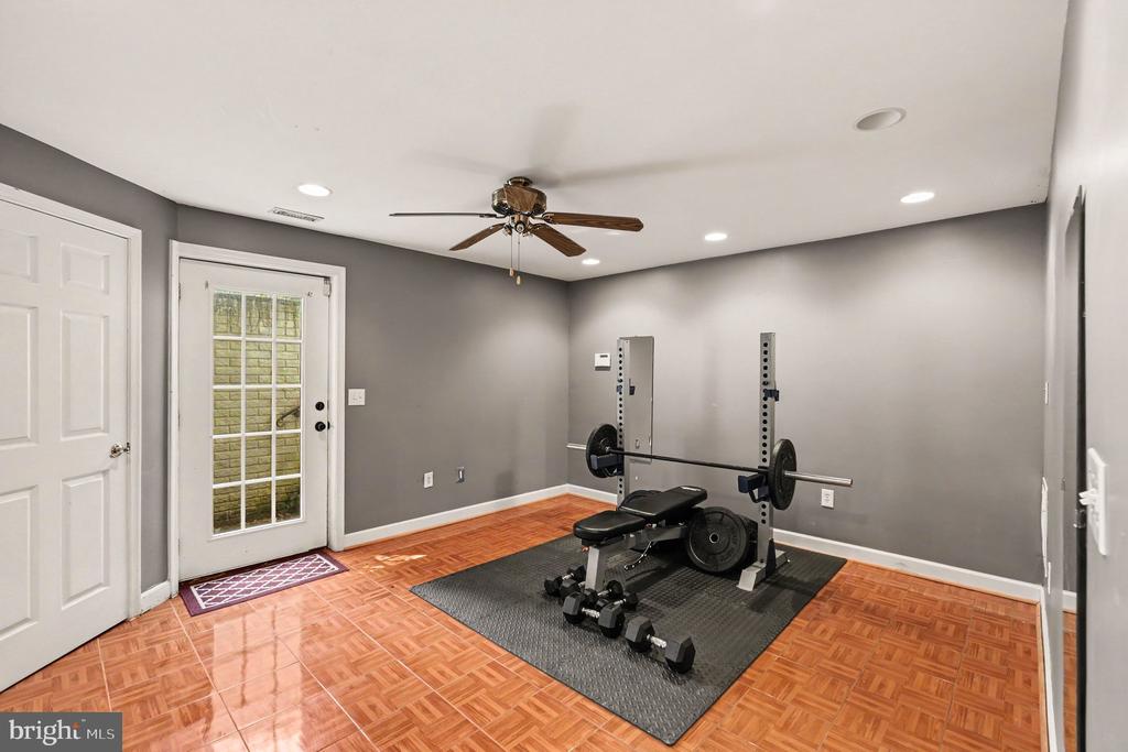 12500 U S GRANT CT, SPOTSYLVANIA, Virginia 22553, 4 Bedrooms Bedrooms, ,3 BathroomsBathrooms,Residential,12500 U S GRANT CT,VASP2043532 MLS # VASP2043532