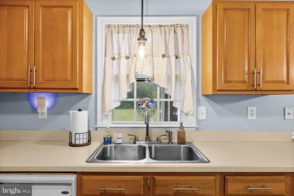 31185 PRICE RD, LOCUST GROVE, Virginia 22508, 3 Bedrooms Bedrooms, ,2 BathroomsBathrooms,Residential,31185 PRICE RD,VAOR2014584 MLS # VAOR2014584 31185 PRICE RD, LOCUST GROVE, Virginia 22508, 3 Bedrooms Bedrooms, ,2 BathroomsBathrooms,Residential,31185 PRICE RD,VAOR2014584 MLS # VAOR2014584