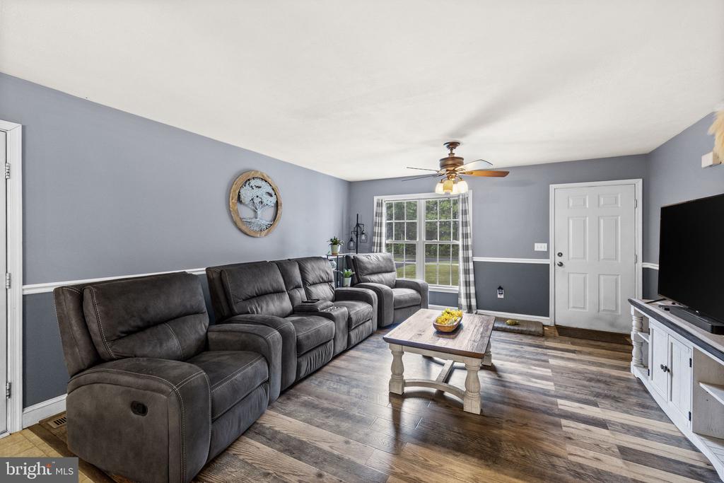 31185 PRICE RD, LOCUST GROVE, Virginia 22508, 3 Bedrooms Bedrooms, ,2 BathroomsBathrooms,Residential,31185 PRICE RD,VAOR2014584 MLS # VAOR2014584 31185 PRICE RD, LOCUST GROVE, Virginia 22508, 3 Bedrooms Bedrooms, ,2 BathroomsBathrooms,Residential,31185 PRICE RD,VAOR2014584 MLS # VAOR2014584