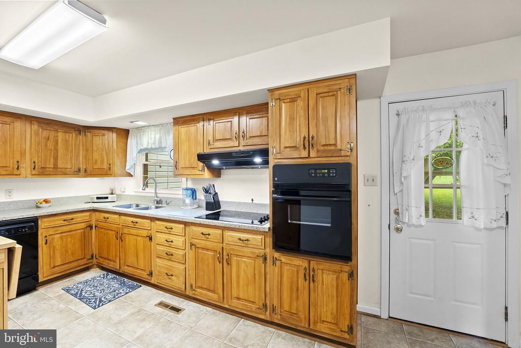 19100 COLONIAL DR, CULPEPER, Virginia 22701, 5 Bedrooms Bedrooms, ,2 BathroomsBathrooms,Residential,19100 COLONIAL DR,VACU2014402 MLS # VACU2014402 19100 COLONIAL DR, CULPEPER, Virginia 22701, 5 Bedrooms Bedrooms, ,2 BathroomsBathrooms,Residential,19100 COLONIAL DR,VACU2014402 MLS # VACU2014402