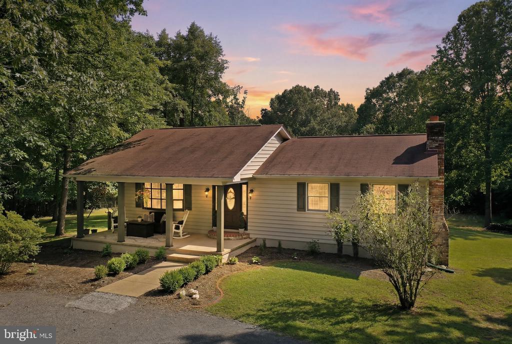78 LIZZIE MILLS RD, CASTLETON, Virginia 22716, 3 Bedrooms Bedrooms, ,3 BathroomsBathrooms,Residential,78 LIZZIE MILLS RD,VARP2002758 MLS # VARP2002758