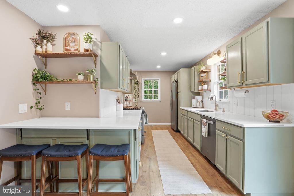 78 LIZZIE MILLS RD, CASTLETON, Virginia 22716, 3 Bedrooms Bedrooms, ,3 BathroomsBathrooms,Residential,78 LIZZIE MILLS RD,VARP2002758 MLS # VARP2002758