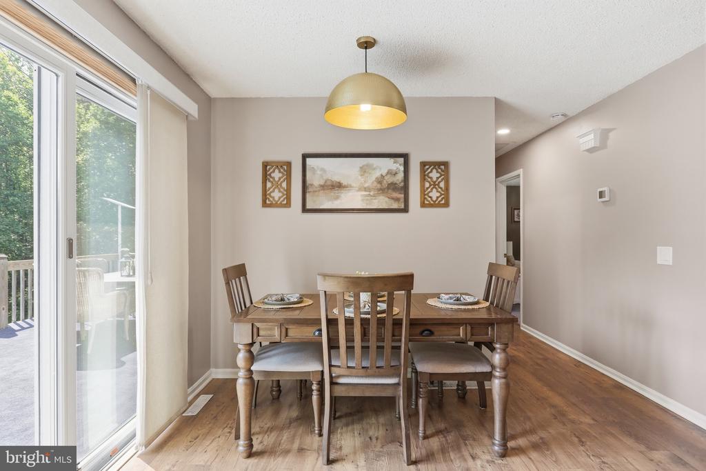 78 LIZZIE MILLS RD, CASTLETON, Virginia 22716, 3 Bedrooms Bedrooms, ,3 BathroomsBathrooms,Residential,78 LIZZIE MILLS RD,VARP2002758 MLS # VARP2002758