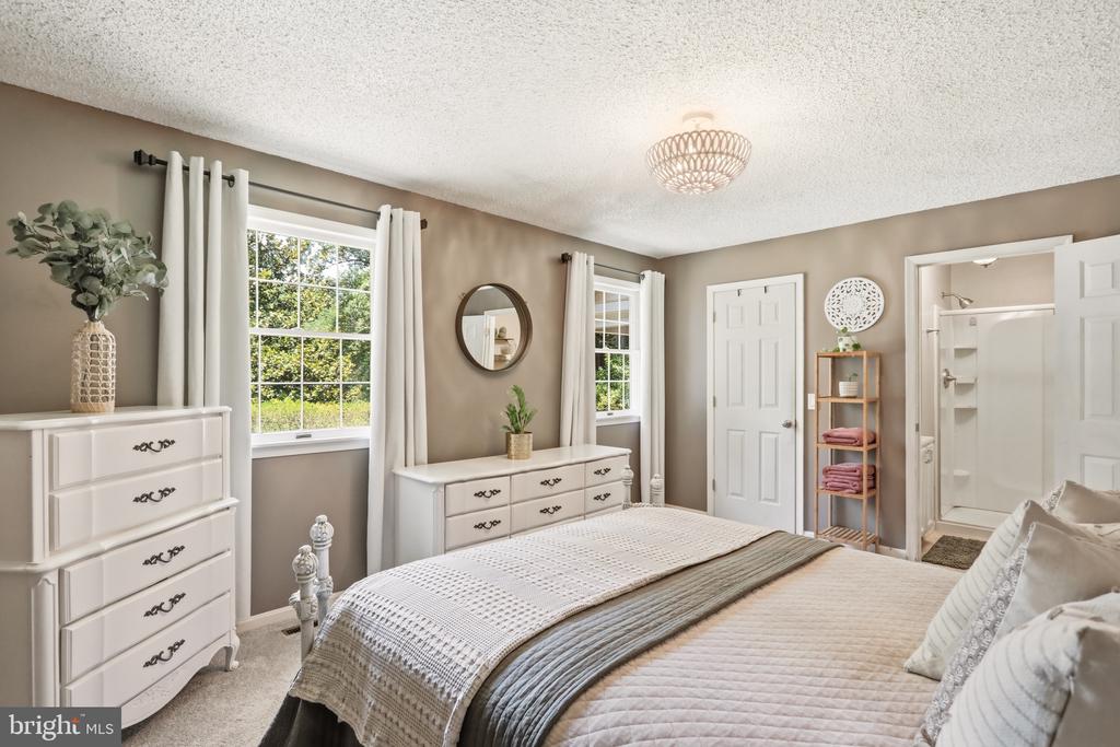 78 LIZZIE MILLS RD, CASTLETON, Virginia 22716, 3 Bedrooms Bedrooms, ,3 BathroomsBathrooms,Residential,78 LIZZIE MILLS RD,VARP2002758 MLS # VARP2002758