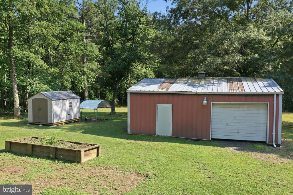 78 LIZZIE MILLS RD, CASTLETON, Virginia 22716, 3 Bedrooms Bedrooms, ,3 BathroomsBathrooms,Residential,78 LIZZIE MILLS RD,VARP2002758 MLS # VARP2002758