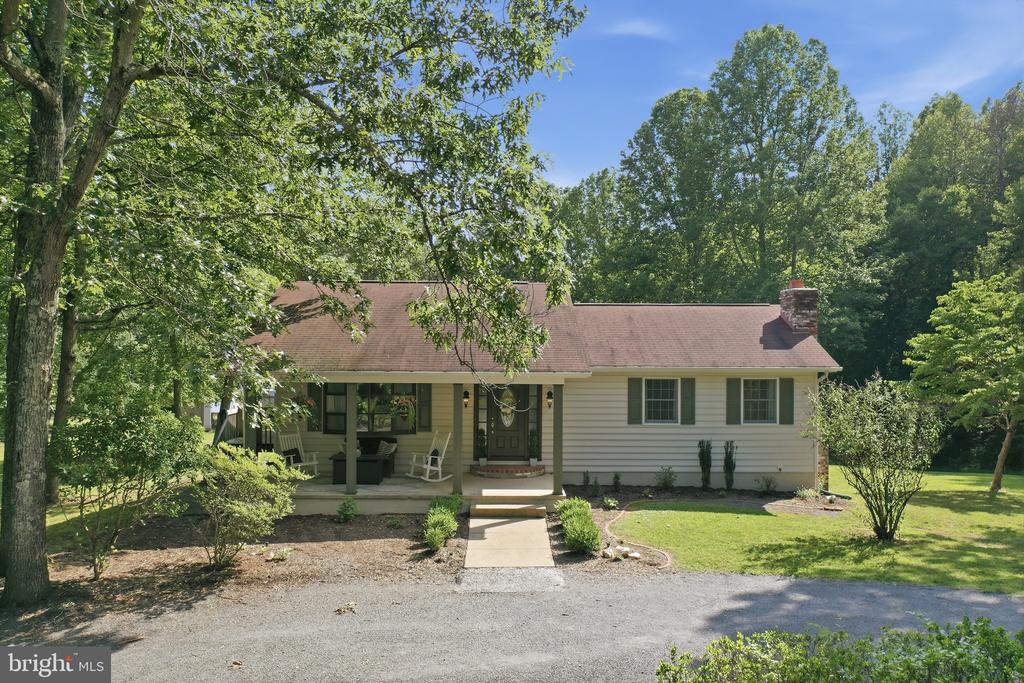 78 LIZZIE MILLS RD, CASTLETON, Virginia 22716, 3 Bedrooms Bedrooms, ,3 BathroomsBathrooms,Residential,78 LIZZIE MILLS RD,VARP2002758 MLS # VARP2002758