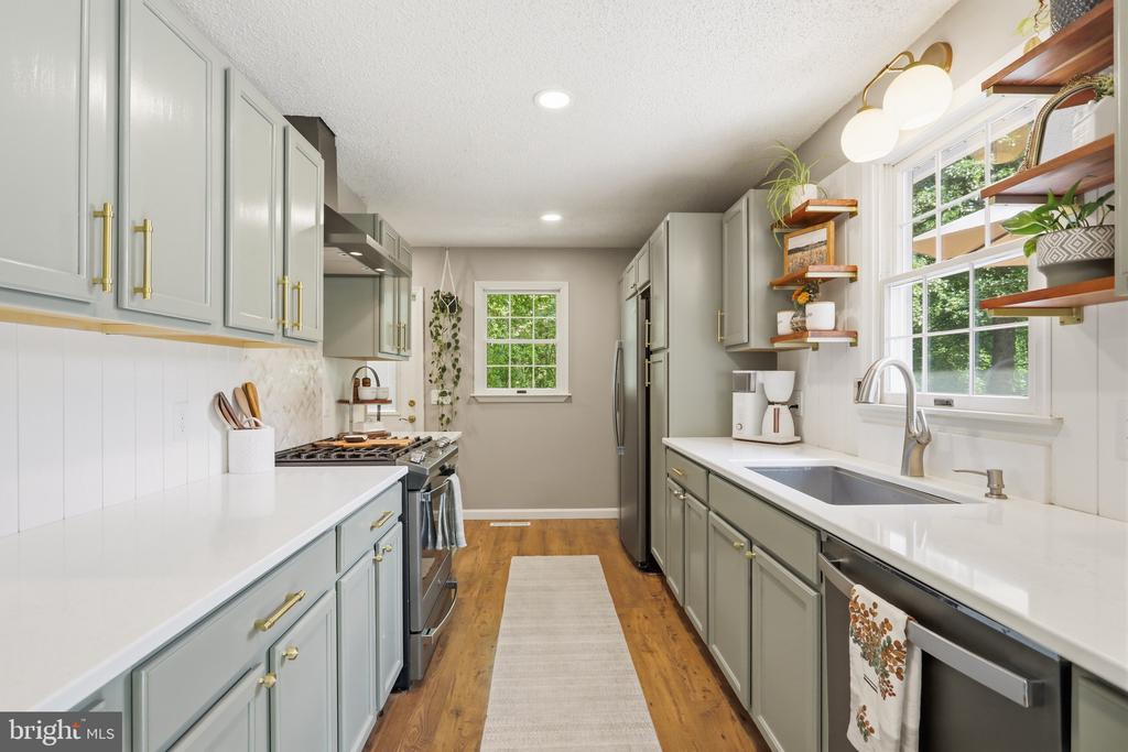 78 LIZZIE MILLS RD, CASTLETON, Virginia 22716, 3 Bedrooms Bedrooms, ,3 BathroomsBathrooms,Residential,78 LIZZIE MILLS RD,VARP2002758 MLS # VARP2002758