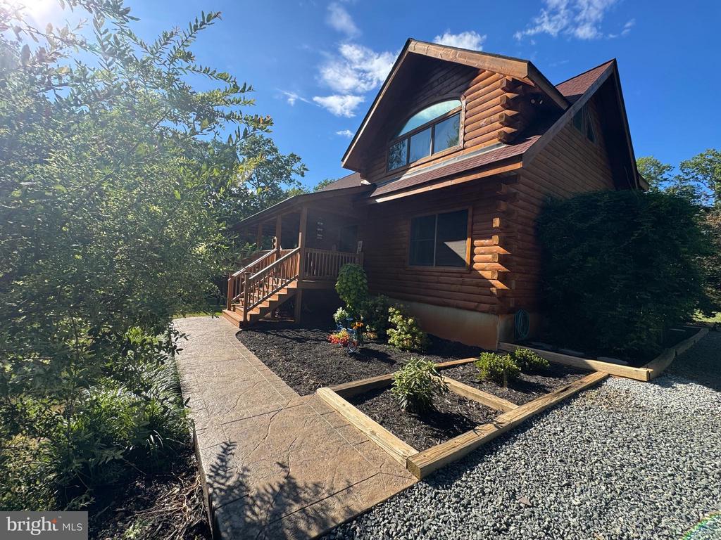 10409 TREATY CT, SPOTSYLVANIA, Virginia 22553, 5 Bedrooms Bedrooms, ,3 BathroomsBathrooms,Residential,10409 TREATY CT,VASP2043626 MLS # VASP2043626