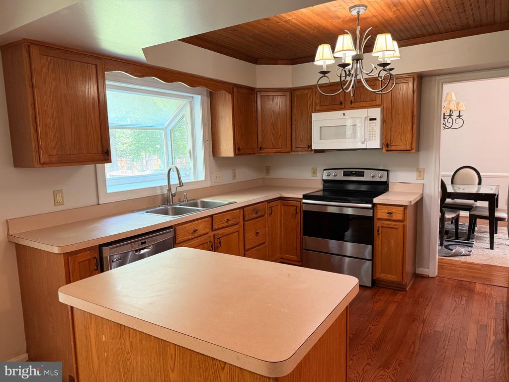 11926 WOODLAND VIEW DR, FREDERICKSBURG, Virginia 22407, 4 Bedrooms Bedrooms, ,2 BathroomsBathrooms,Residential,11926 WOODLAND VIEW DR,VASP2043744 MLS # VASP2043744 11926 WOODLAND VIEW DR, FREDERICKSBURG, Virginia 22407, 4 Bedrooms Bedrooms, ,2 BathroomsBathrooms,Residential,11926 WOODLAND VIEW DR,VASP2043744 MLS # VASP2043744