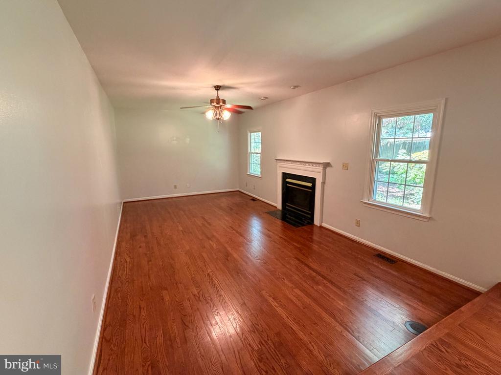 11926 WOODLAND VIEW DR, FREDERICKSBURG, Virginia 22407, 4 Bedrooms Bedrooms, ,2 BathroomsBathrooms,Residential,11926 WOODLAND VIEW DR,VASP2043744 MLS # VASP2043744 11926 WOODLAND VIEW DR, FREDERICKSBURG, Virginia 22407, 4 Bedrooms Bedrooms, ,2 BathroomsBathrooms,Residential,11926 WOODLAND VIEW DR,VASP2043744 MLS # VASP2043744