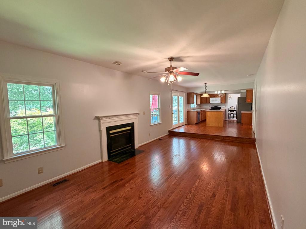 11926 WOODLAND VIEW DR, FREDERICKSBURG, Virginia 22407, 4 Bedrooms Bedrooms, ,2 BathroomsBathrooms,Residential,11926 WOODLAND VIEW DR,VASP2043744 MLS # VASP2043744 11926 WOODLAND VIEW DR, FREDERICKSBURG, Virginia 22407, 4 Bedrooms Bedrooms, ,2 BathroomsBathrooms,Residential,11926 WOODLAND VIEW DR,VASP2043744 MLS # VASP2043744